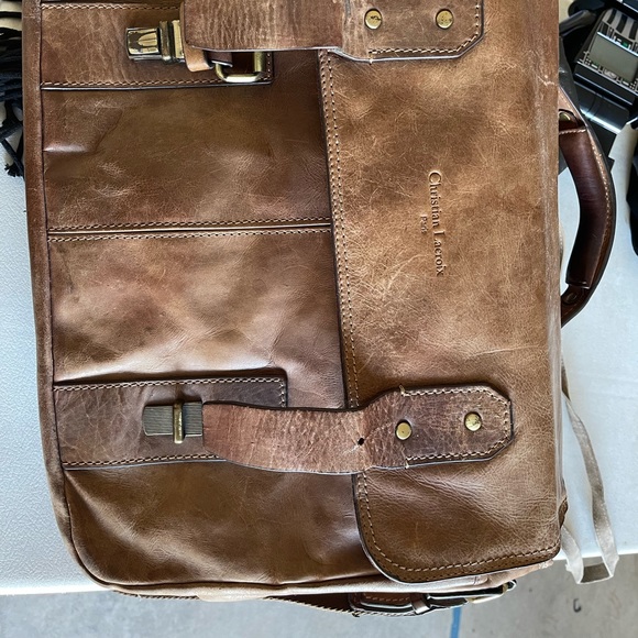 Worn mens leather briefcase - Picture 2 of 2
